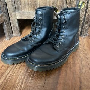 Dr Marten Awley Combat Boots Women 9, Men 8